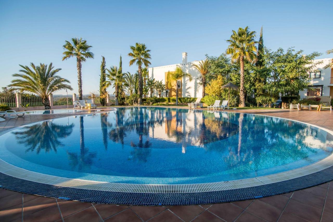 Вілла Portimao Elegant House With Pool By Homing Екстер'єр фото